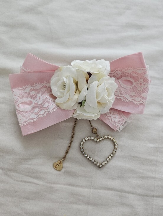 la pafait Accessories - Rare La Pafait Gyaru Pink Satin White Lace Rose Bow Barette Heart Charms